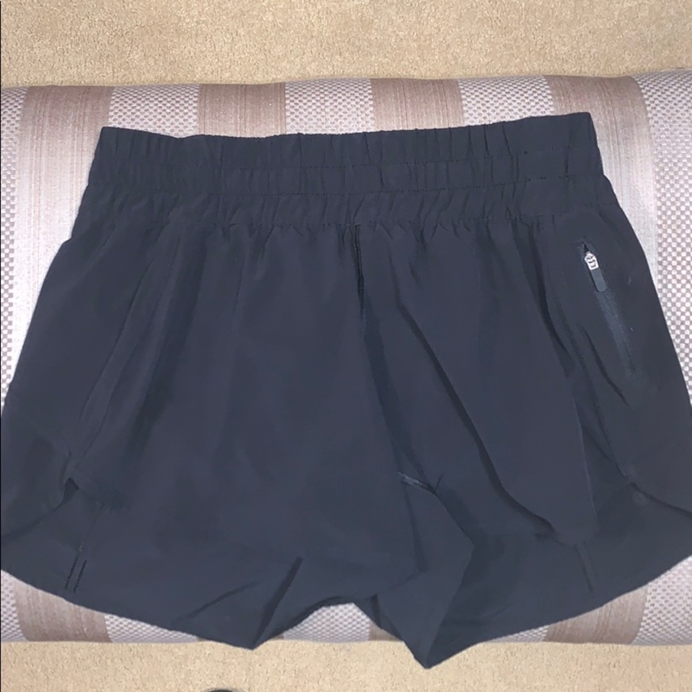Lululemon shorts size 8 new without tags black
